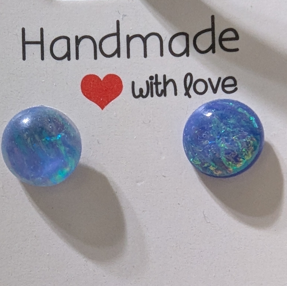 Elegant Blue Iridescent Stud Earrings